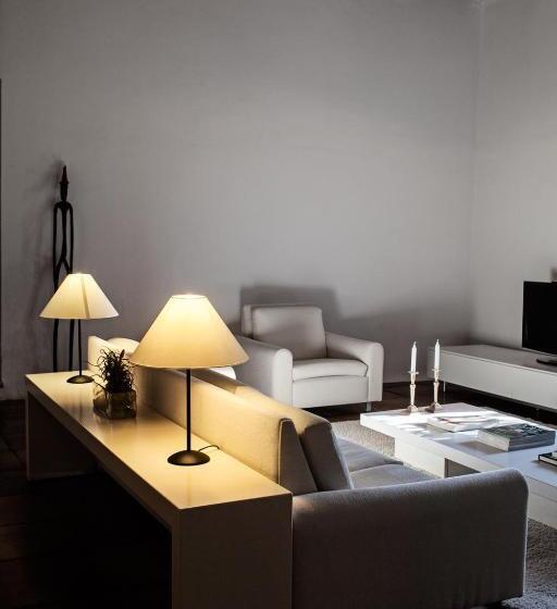 Suite with lake view, Albergo Diffuso Crispolti