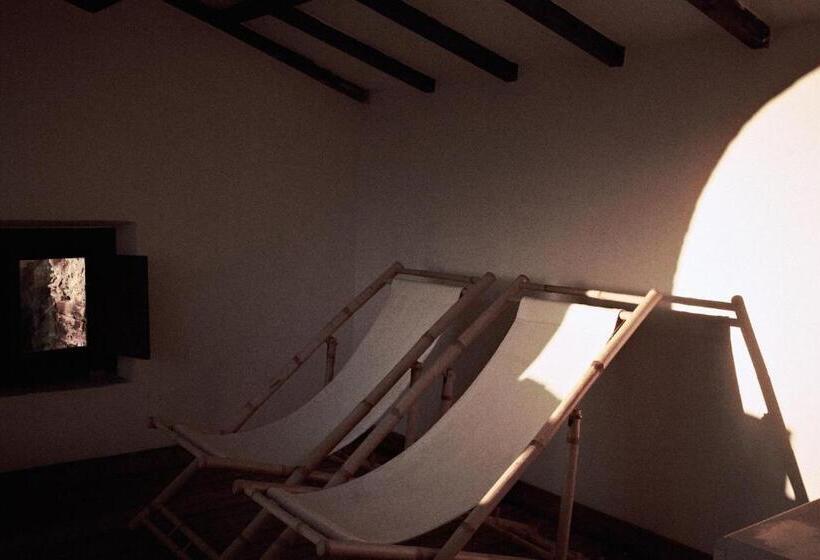 1 Bedroom Apartment Lake View, Albergo Diffuso Crispolti