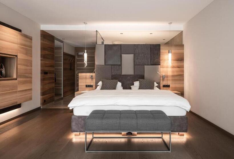 جناح جونيور, Alpiana   Green Luxury Dolce Vita