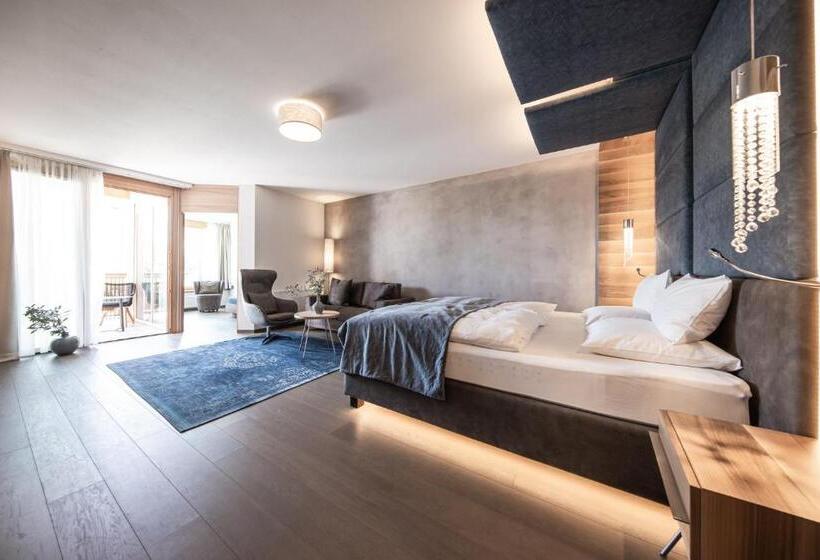 جناح جونيور, Alpiana   Green Luxury Dolce Vita