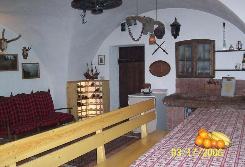 إستوديو قياسى, Antica Residenza De Poda