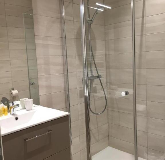 标准间, Bienvenue A La Campagne