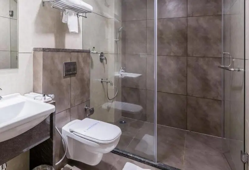 Deluxe-huone, Sai International