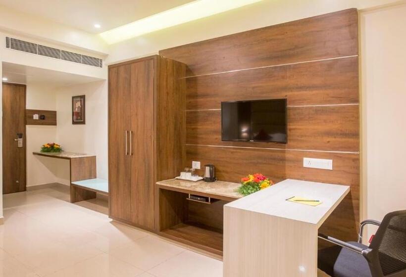 חדר דלוקס, Sai International