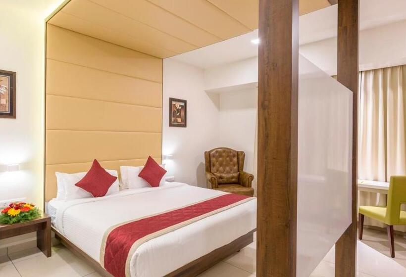 חדר סופריור עם מיטת קינג, Sai International