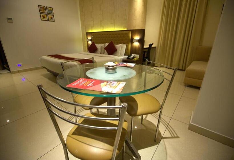 חדר דלוקס, Sai International