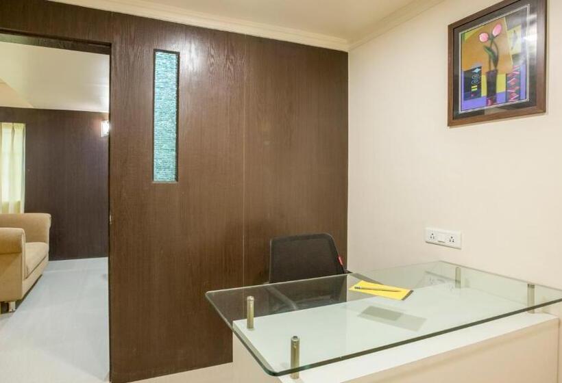 חדר סופריור עם מיטת קינג, Sai International