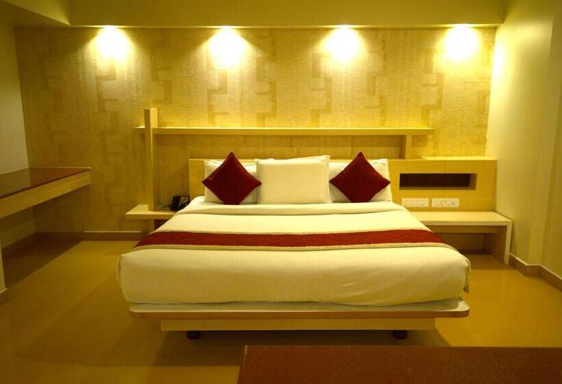 חדר סופריור עם מיטת קינג, Sai International