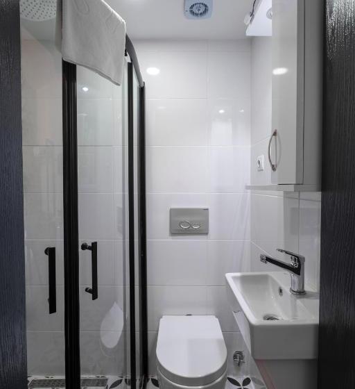 اتاق راحتی سه تخته, Solo Boutique