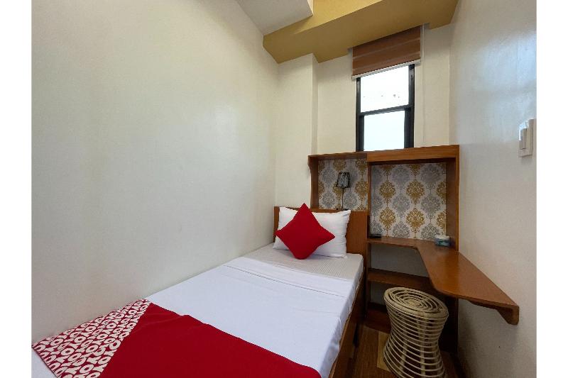 Номер Стандарт Индивидуальный, Vaccinated Staff  Oyo 685 K Fortune Apartelle