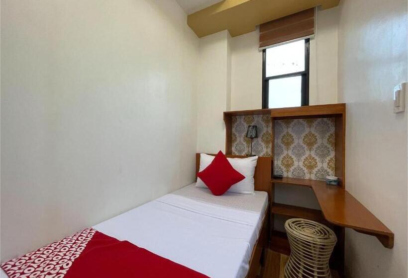 Номер Стандарт Индивидуальный, Vaccinated Staff  Oyo 685 K Fortune Apartelle