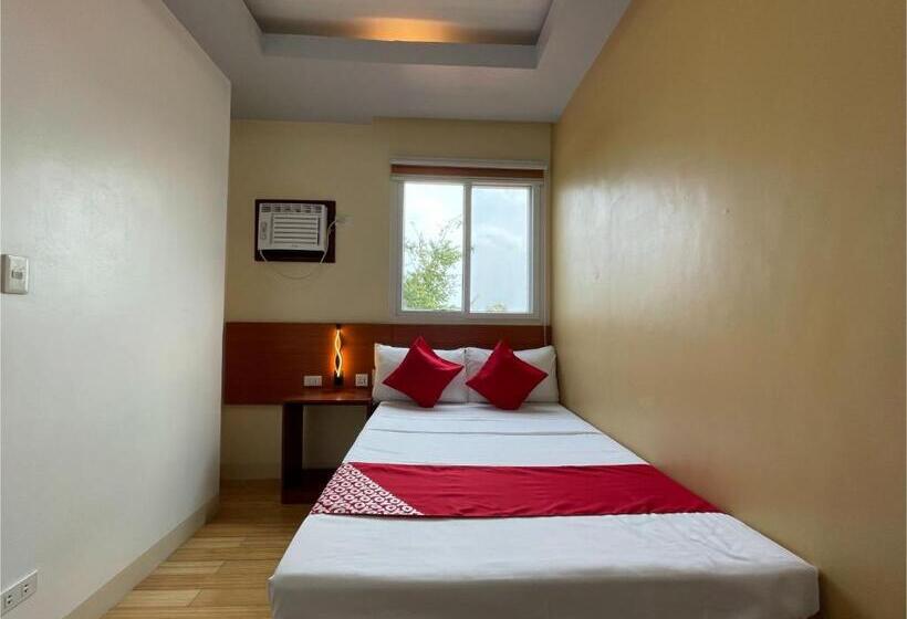 Номер Deluxe, Vaccinated Staff  Oyo 685 K Fortune Apartelle