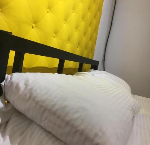 غرفة قياسية, 21/9 Baker Street