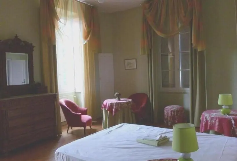 デュプレックスのジュニアスイート, Château Lagaillarde