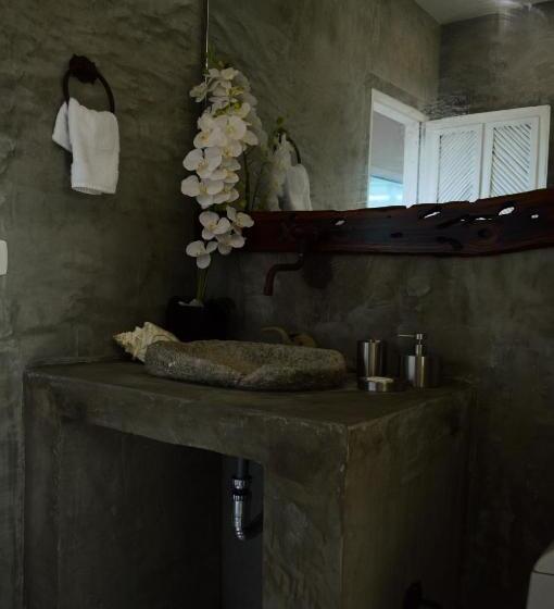 اتاق لوکس, Casa Barlovento