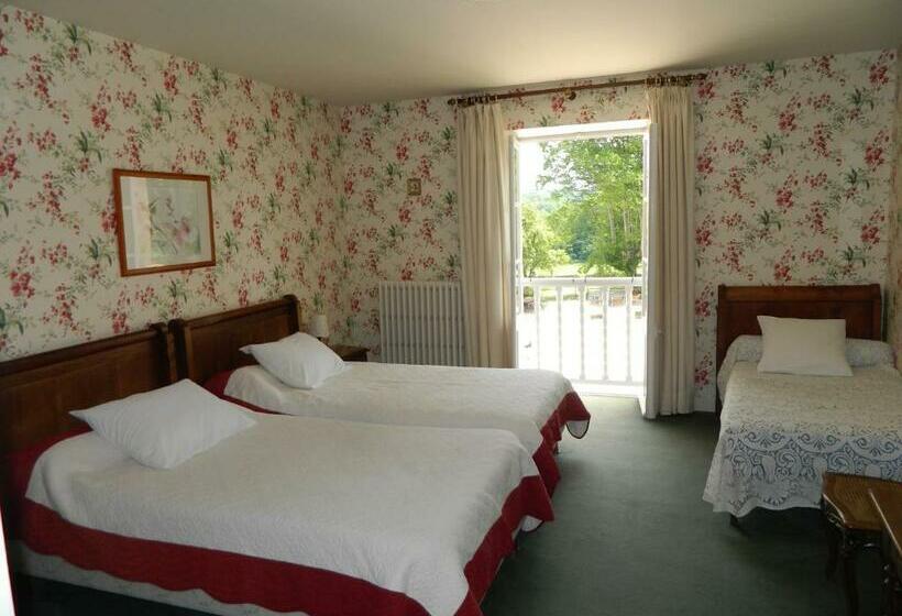 Номер Стандарт, Château De Mavaleix