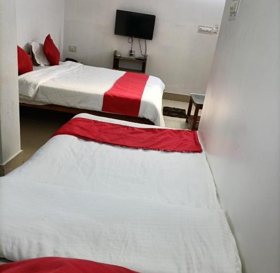 Quarto Triplo Standart, Laxmi Narayan Residency