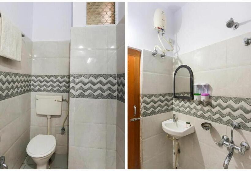 Quarto Triplo Standart, Laxmi Narayan Residency