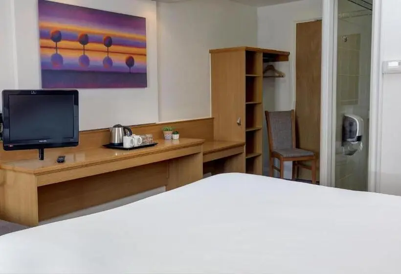 デラックスルーム, Orchid Epsom; Sure Hotel Collection By Best Western