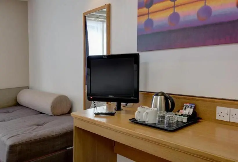 デラックスルーム, Orchid Epsom; Sure Hotel Collection By Best Western