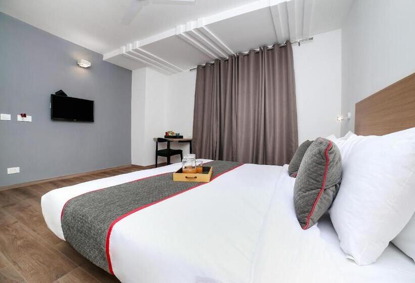 غرفة كلاسيكية ثلاثية, Super Collection O Townhouse 069