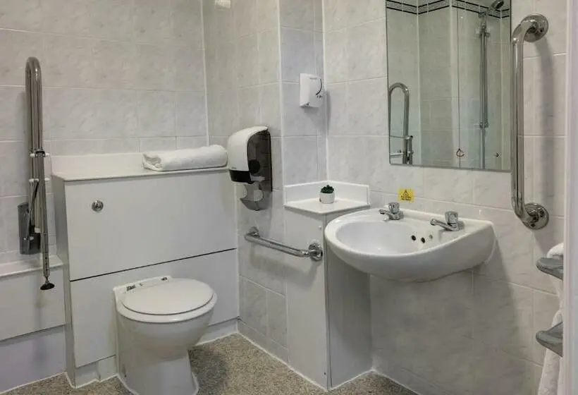 身障者適用スタンダードルーム, Orchid Epsom; Sure Hotel Collection By Best Western