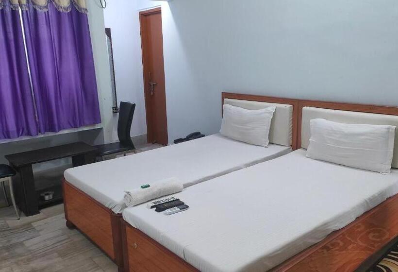 חדר דלוקס, Aditya Palace