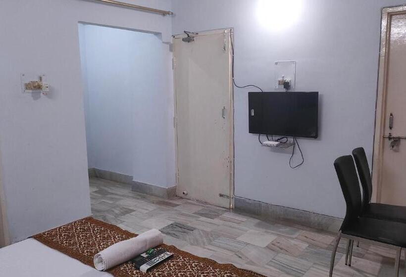 חדר דלוקס, Aditya Palace