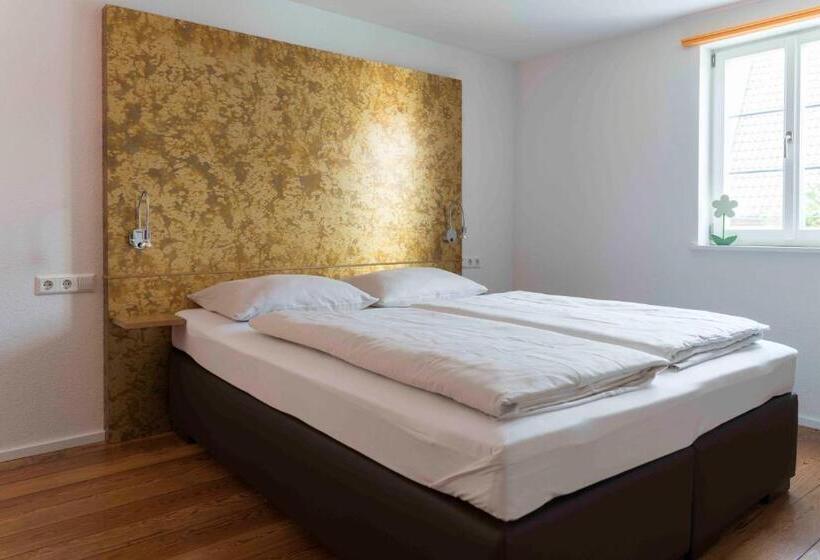 Номер Стандарт, Pension Pauserei