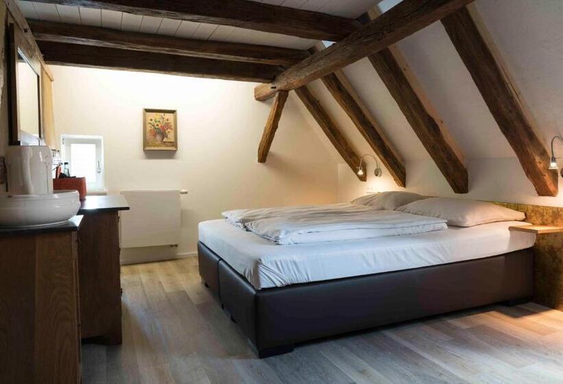 Семейный Номер, Pension Pauserei