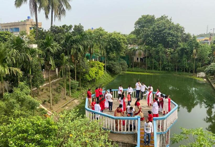 חדר משפחתי, Samriddhi Banquet Garden & Resorts