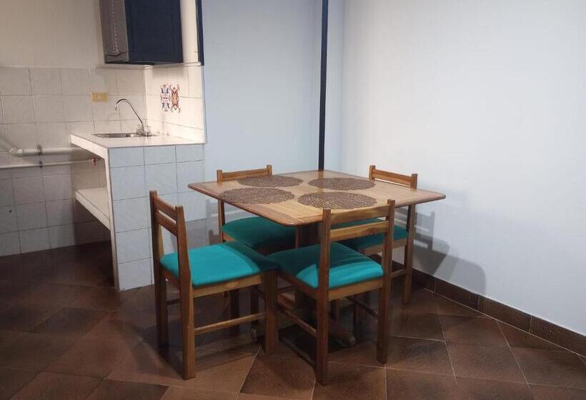 Номер Стандарт Совместная Ванная, Habitaciones C&s Bogotá