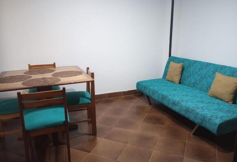 Номер Стандарт Совместная Ванная, Habitaciones C&s Bogotá