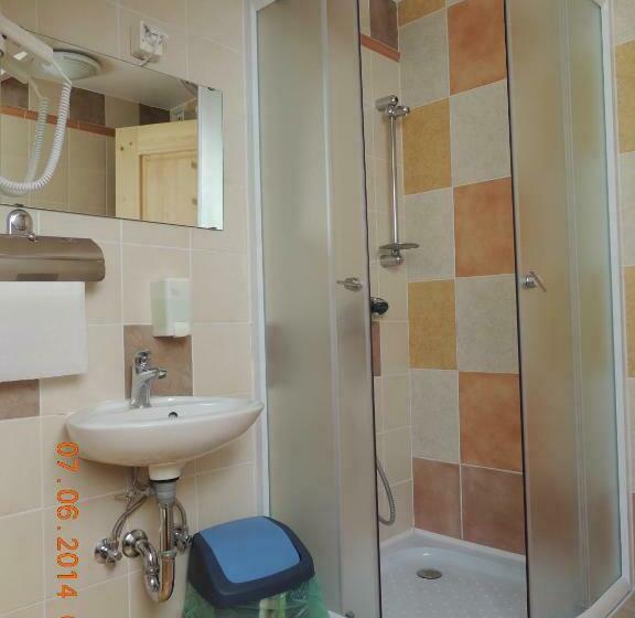 اتاق استاندارد با سرویس بهداشتی مشترک, Guest House Pr Ambružarju & Apartments