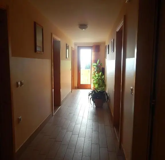اتاق عادی, Guest House Pr Ambružarju & Apartments