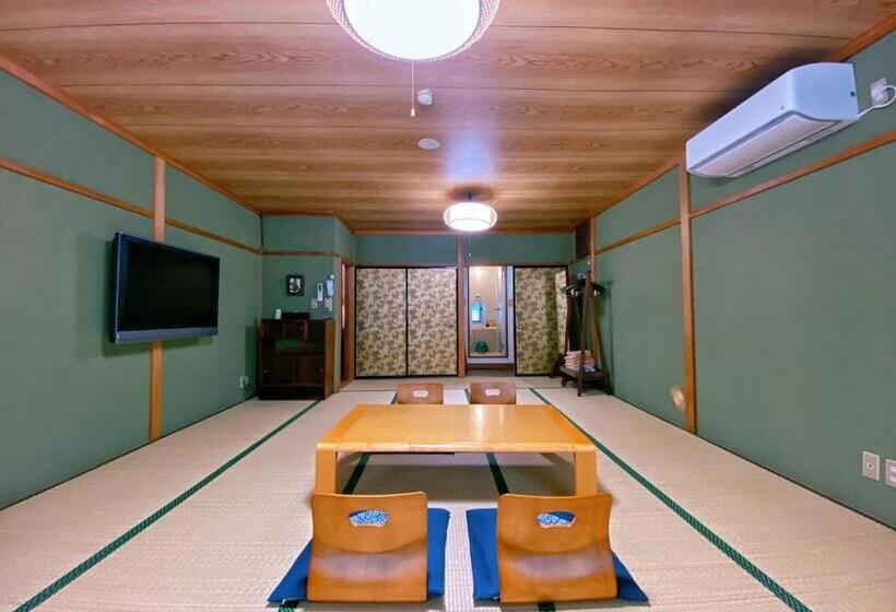 ファミリールーム, Lodge Atelier