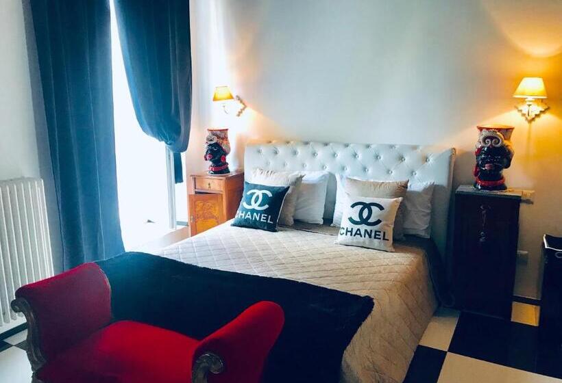 غرفة قياسية, B&b Dell'orologio