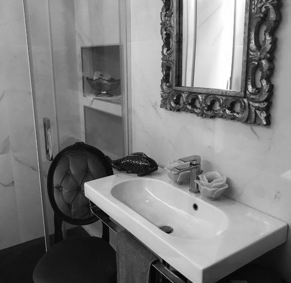 غرفة قياسية, B&b Dell'orologio