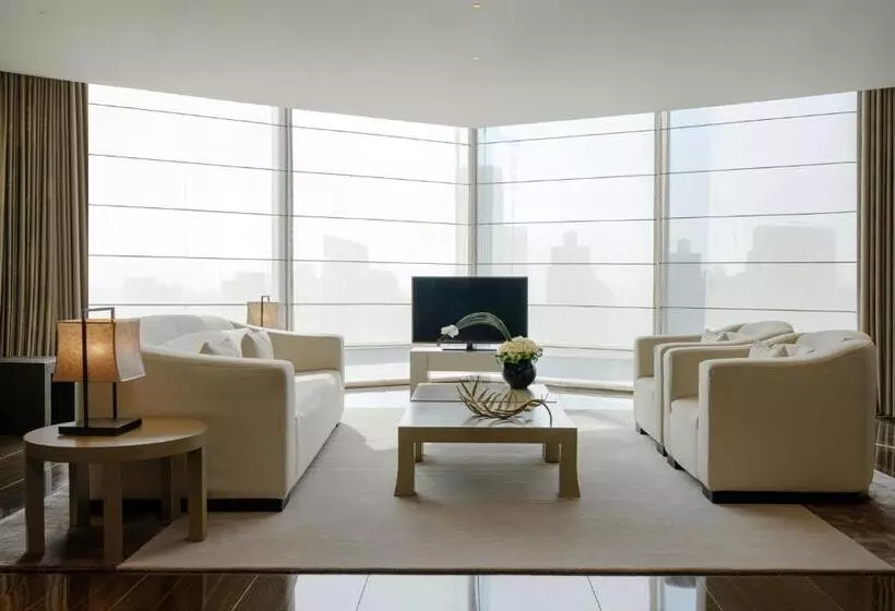 سوییت, Armani Hotel Dubai, Burj Khalifa