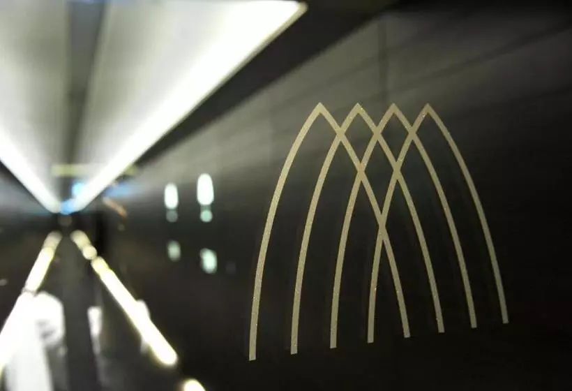 سوئیت اجرایی با مشاهده, Armani Hotel Dubai, Burj Khalifa