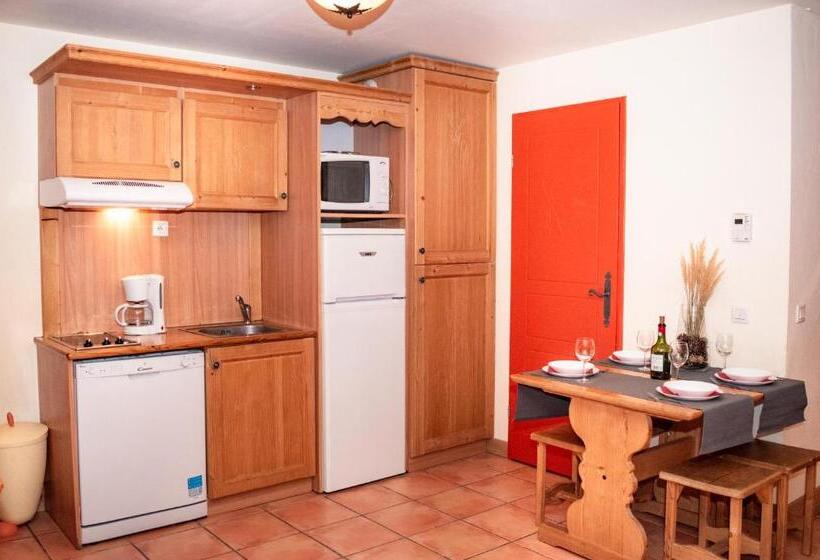 スタンダードスタジオ, Chalets De Praroustan By Actisource