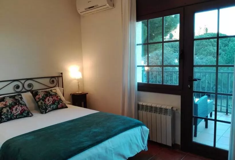 اتاق خانوادگی با چشمانداز دریا, Cal Music B&b