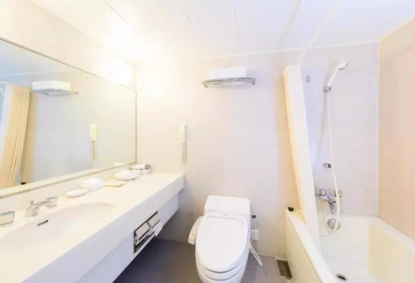 اتاق استاندارد چهار تخته, Authent Hotel Otaru