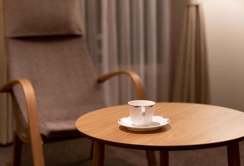 סוויטה, Authent Hotel Otaru