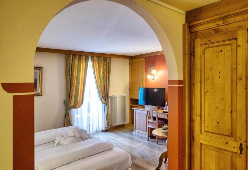 标准三人间, Bertelli