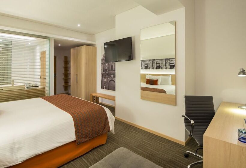 اتاق استاندارد با تخت بزرگ, Camino Real Puebla Angelopolis