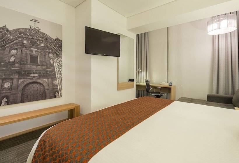 اتاق استاندارد با تخت بزرگ, Camino Real Puebla Angelopolis