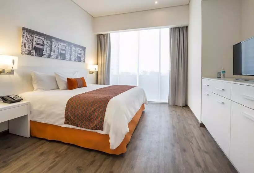 اتاق استاندارد با تخت بزرگ, Camino Real Puebla Angelopolis