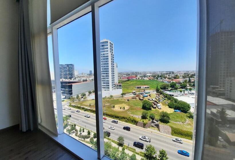 سوئیت 2 خوابه, Camino Real Puebla Angelopolis