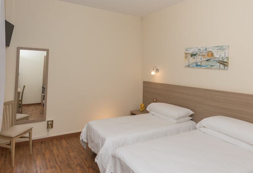 Standaard Driepersoonskamer, Casa Del Pellegrino